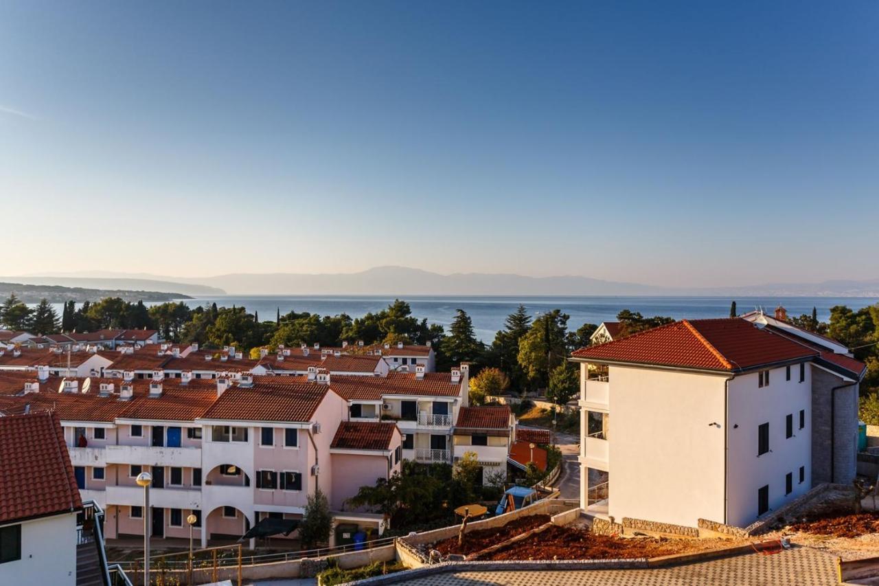 Apartments Adria Malinska Exterior foto